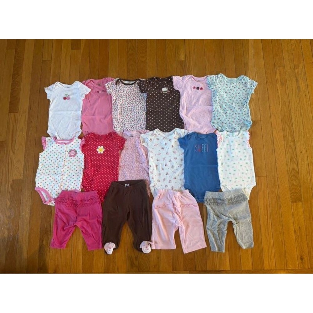16 Pieces Carter’s Outfits Bodysuits One Piece + Leggings Sz 6 Months